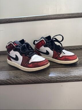 Jordan 1 Mid 12c Nike Kids Red, White & Black High-Top Sneakers